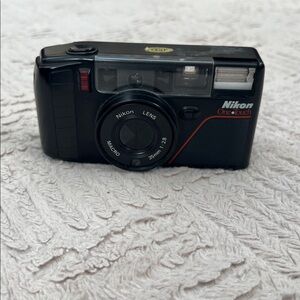 Nikon One Touch AF3 camera, 1987